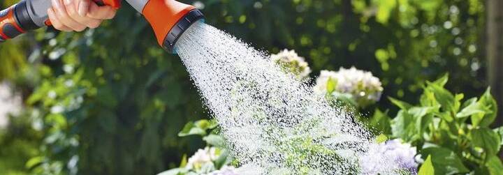 como hacer un sistema de riego para jardin casero todas las herramientas y consejos necesarios